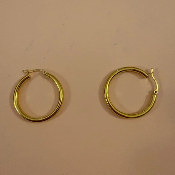 Silpada Gold Hoop Earrings - Picture 3 of 3